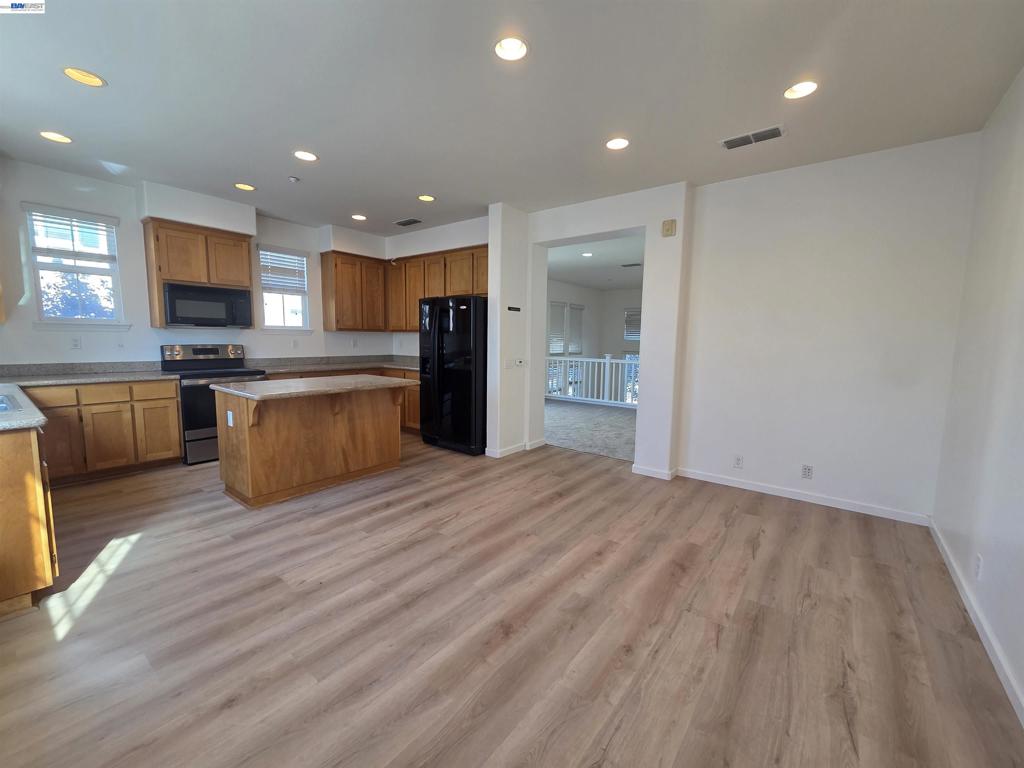 2985 First Street Property Photo 12