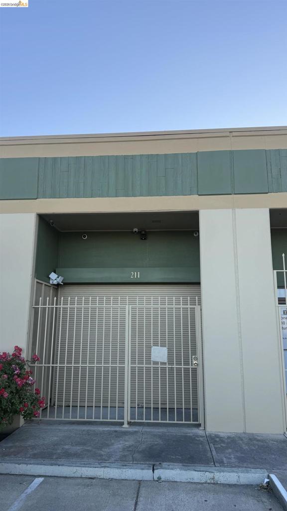7746 Lorraine Ave Property Photo 2