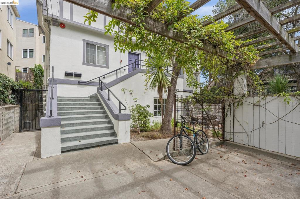 1849 Arch Street A Property Photo 34