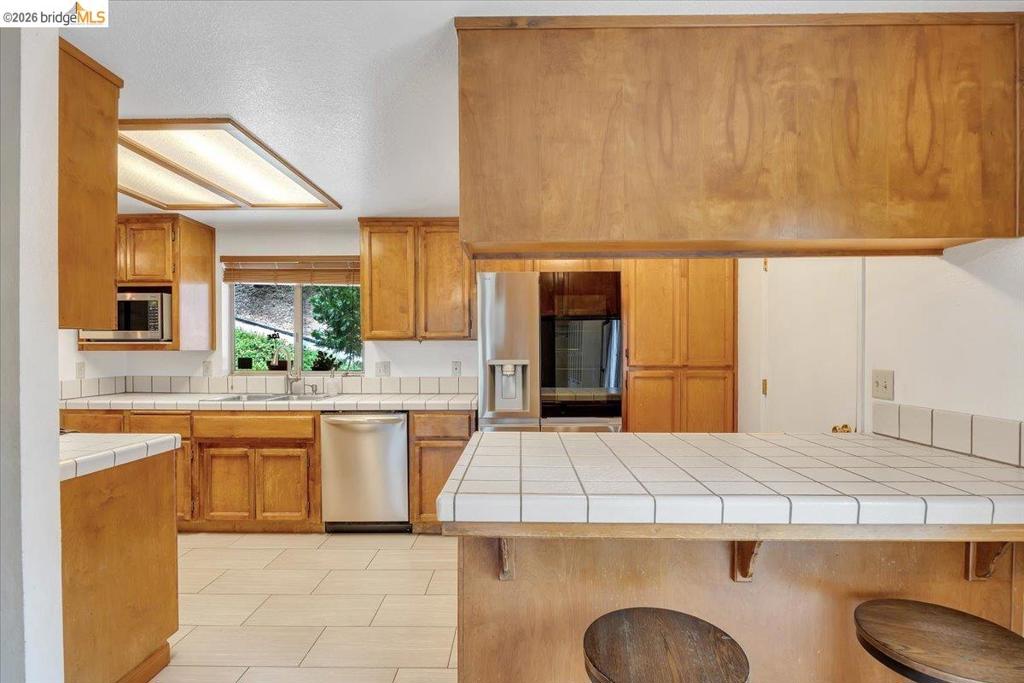 22100 Thunderbolt Dr. Property Photo 16