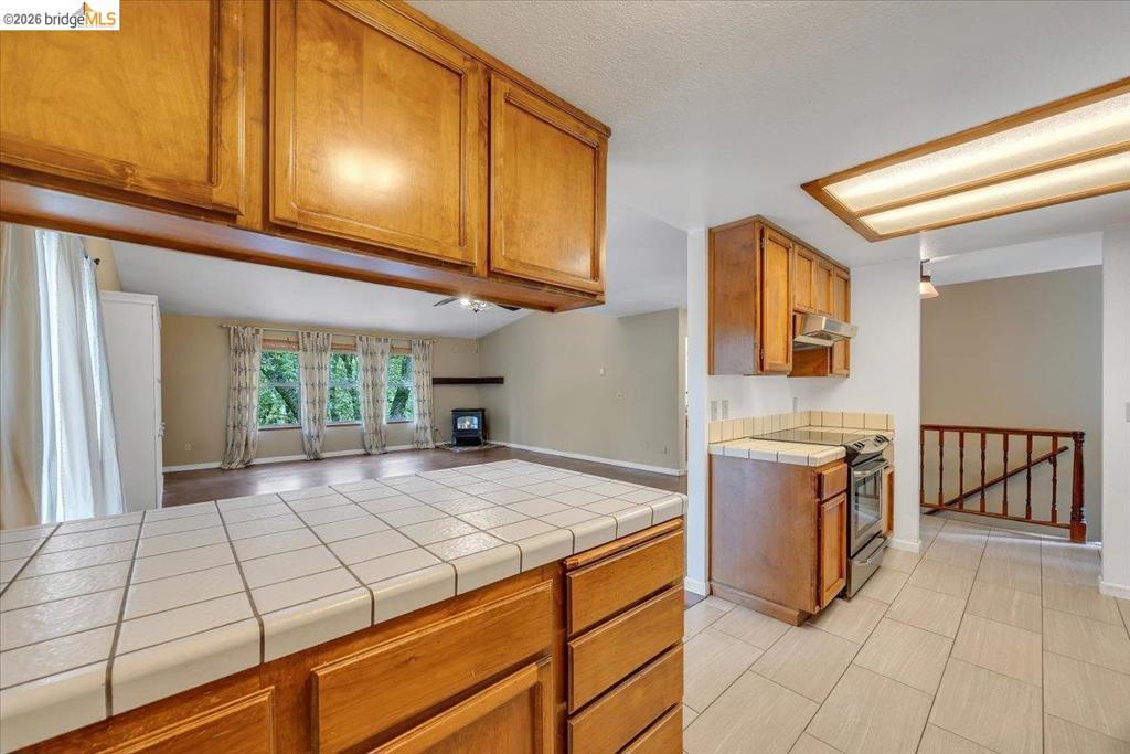 22100 Thunderbolt Dr. Property Photo 18