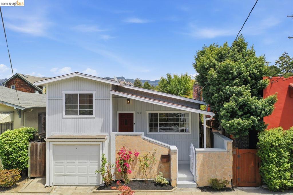 2081 Bonar St Property Photo 35