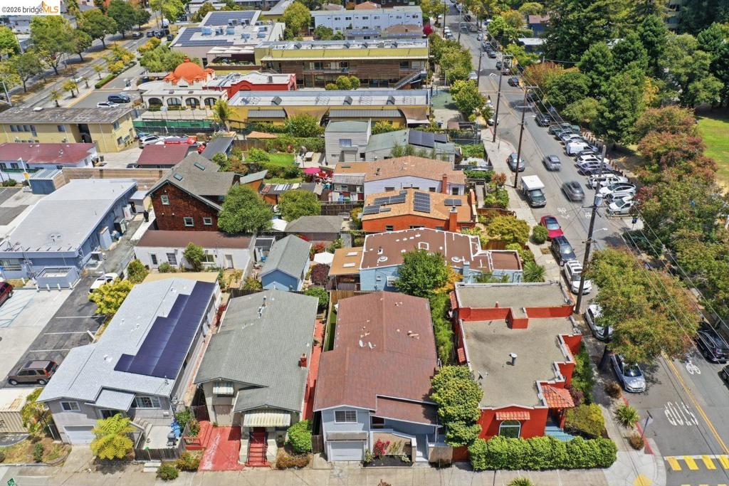 2081 Bonar St Property Photo 37