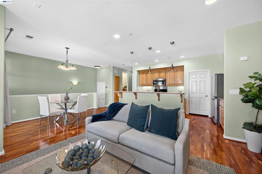 4311 Clarinbridge Cir Property Photo 7