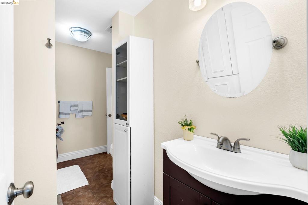 3917 Pacheco Blvd Property Photo 14