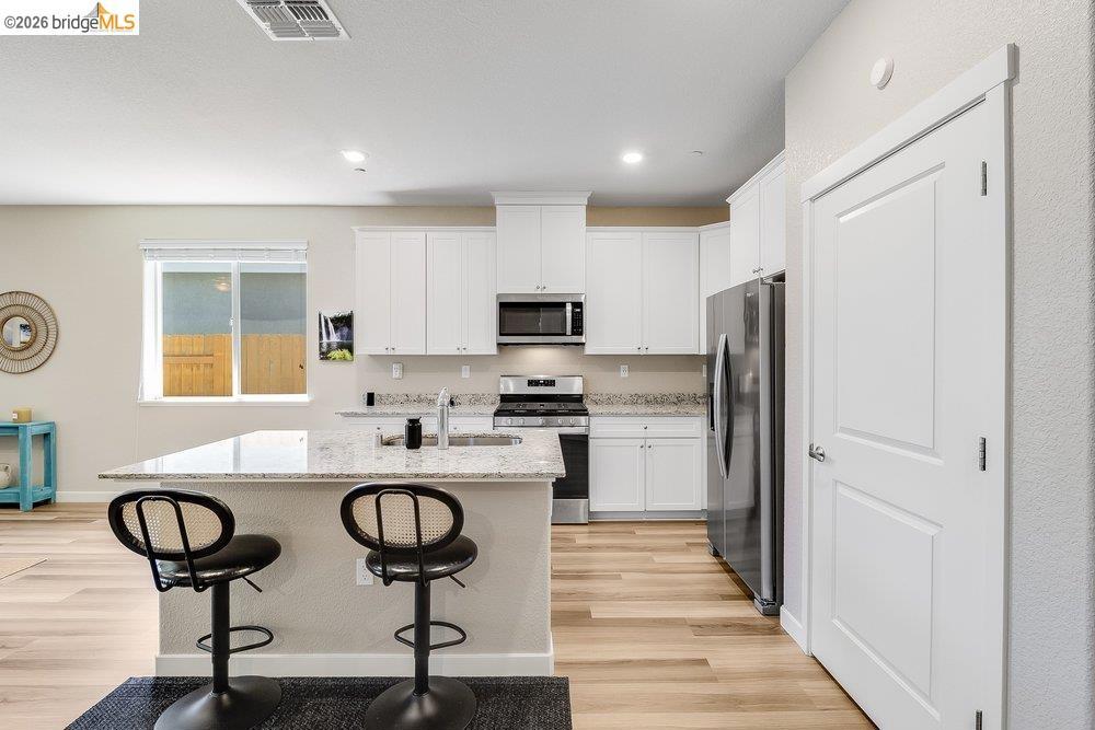 4347 Canada Way Property Photo 11