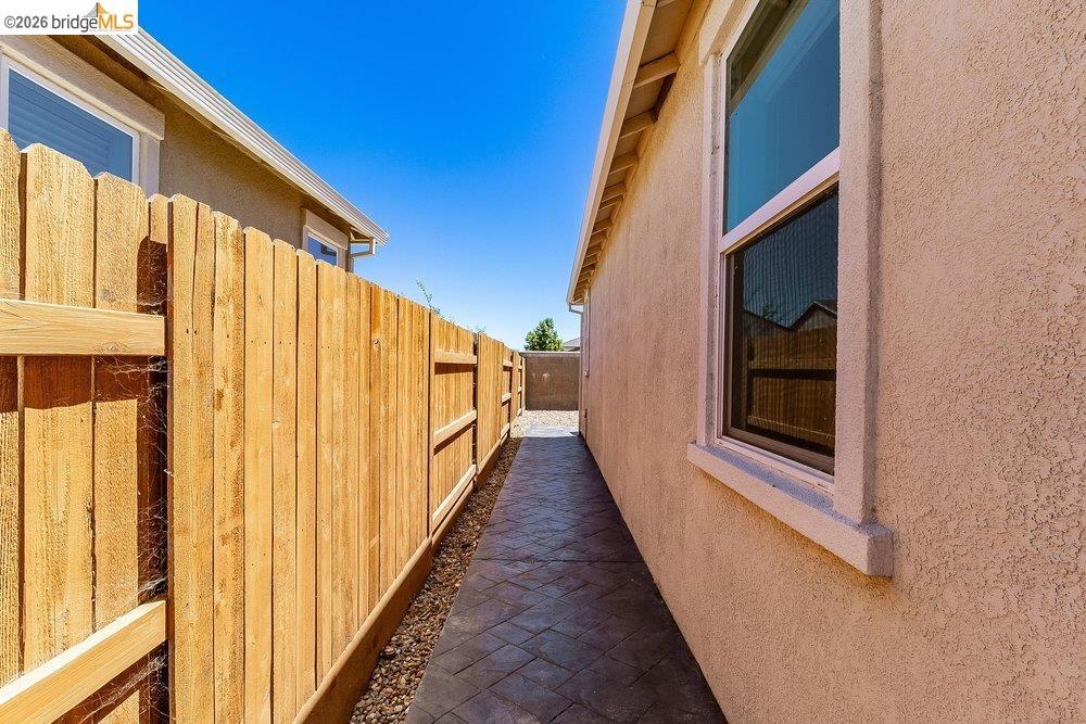 4347 Canada Way Property Photo 30