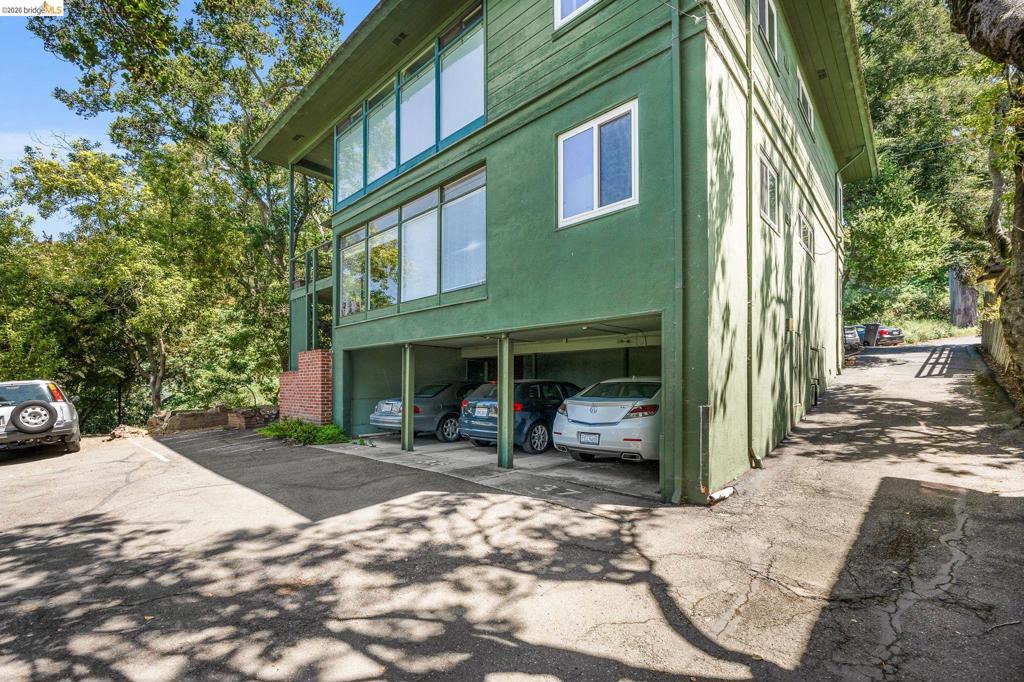 1730 Highland Pl 1 Property Photo 2