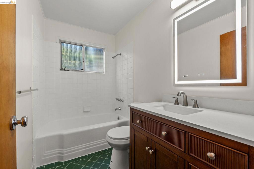 1730 Highland Pl 1 Property Photo 18