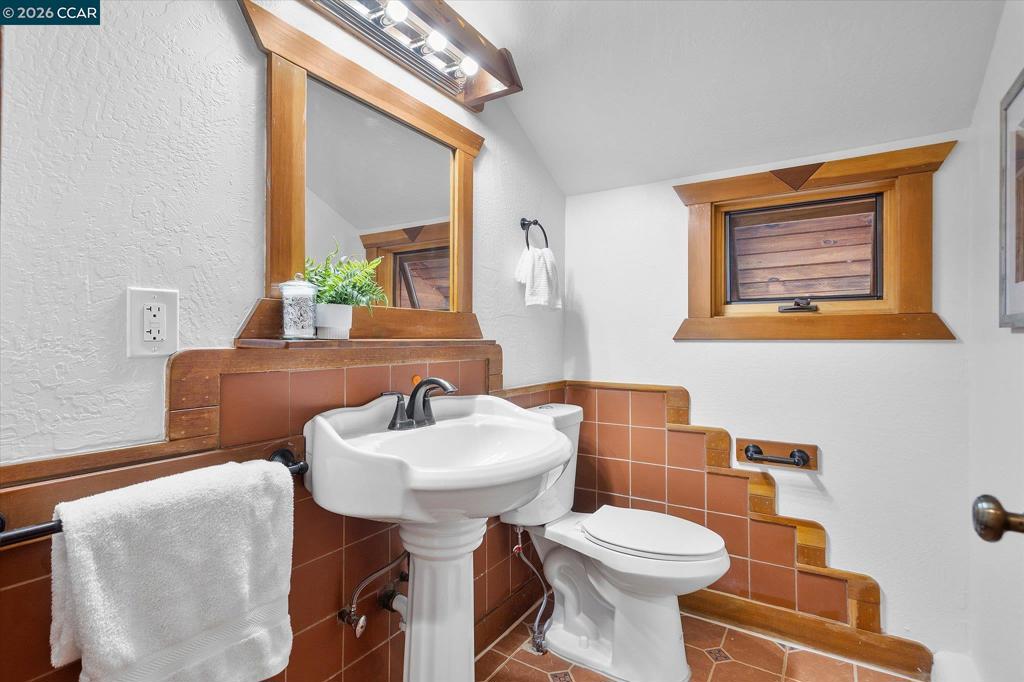 17460 Vineyard Rd Property Photo 53