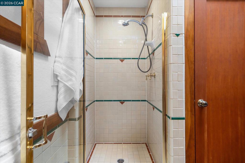 17460 Vineyard Rd Property Photo 63
