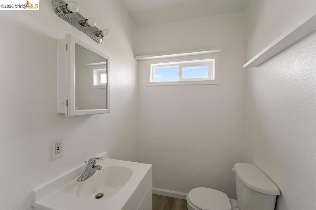 402 Bissell Property Photo 17