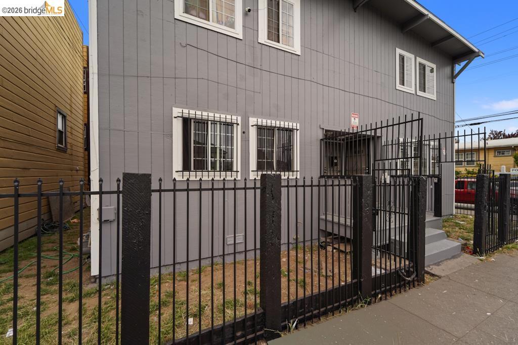 402 Bissell Property Photo 26
