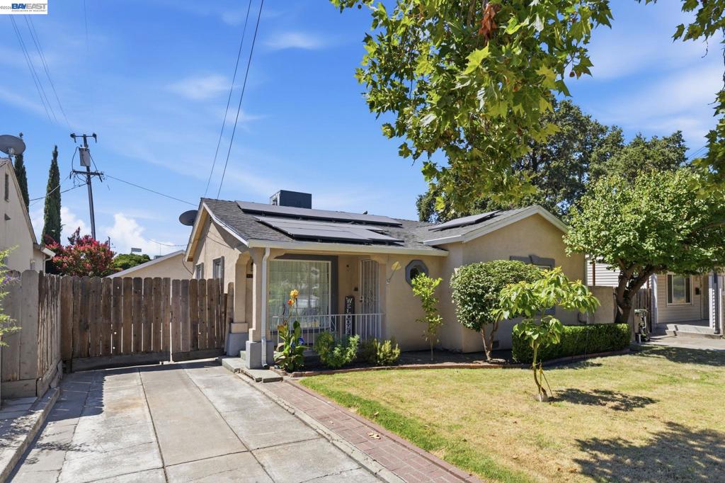 1330 W Park St Property Photo 3