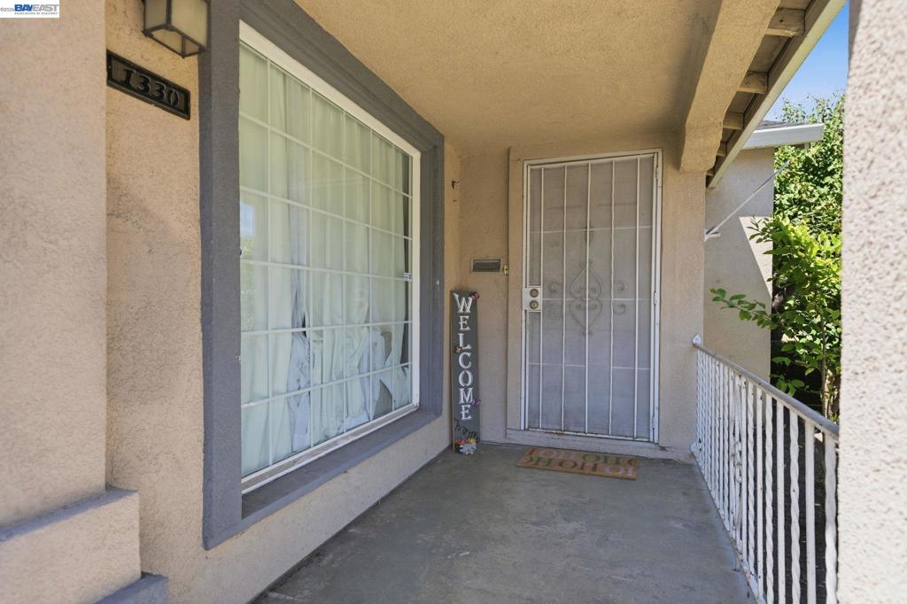 1330 W Park St Property Photo 4