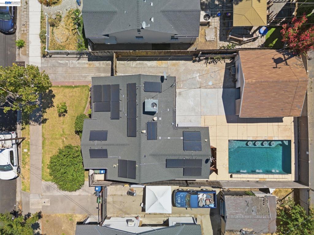 1330 W Park St Property Photo 11