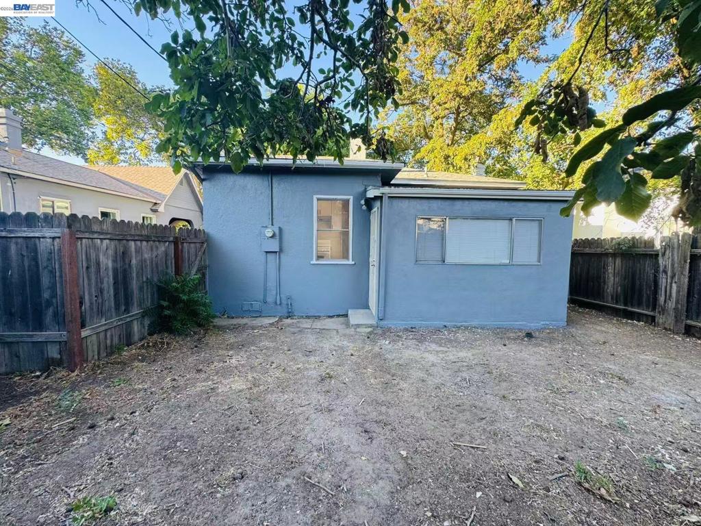 1034 X St Property Photo 11
