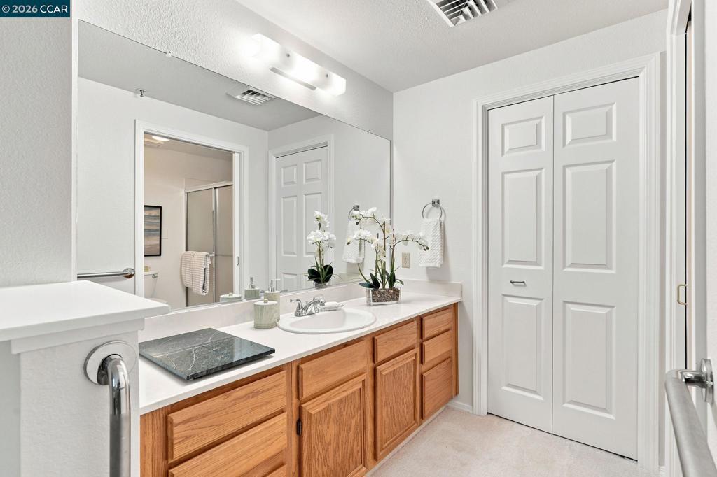 1840 Tice Creek Dr 2310 Property Photo 26