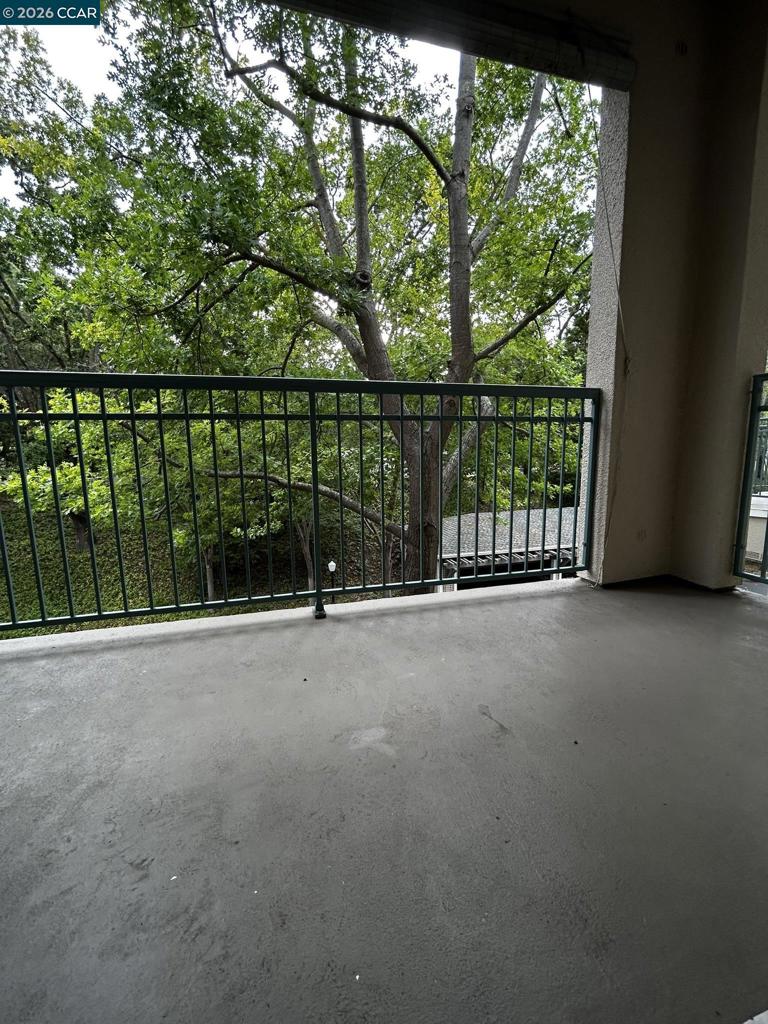 1840 Tice Creek Dr 2310 Property Photo 36