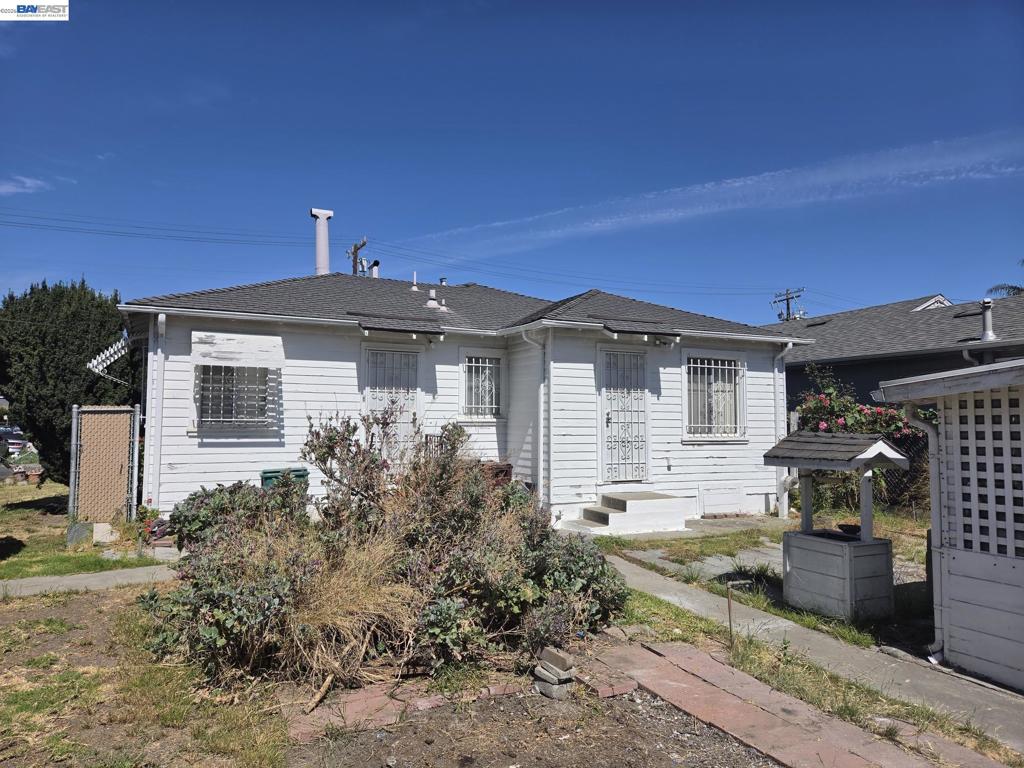 9601 D St Property Photo 11