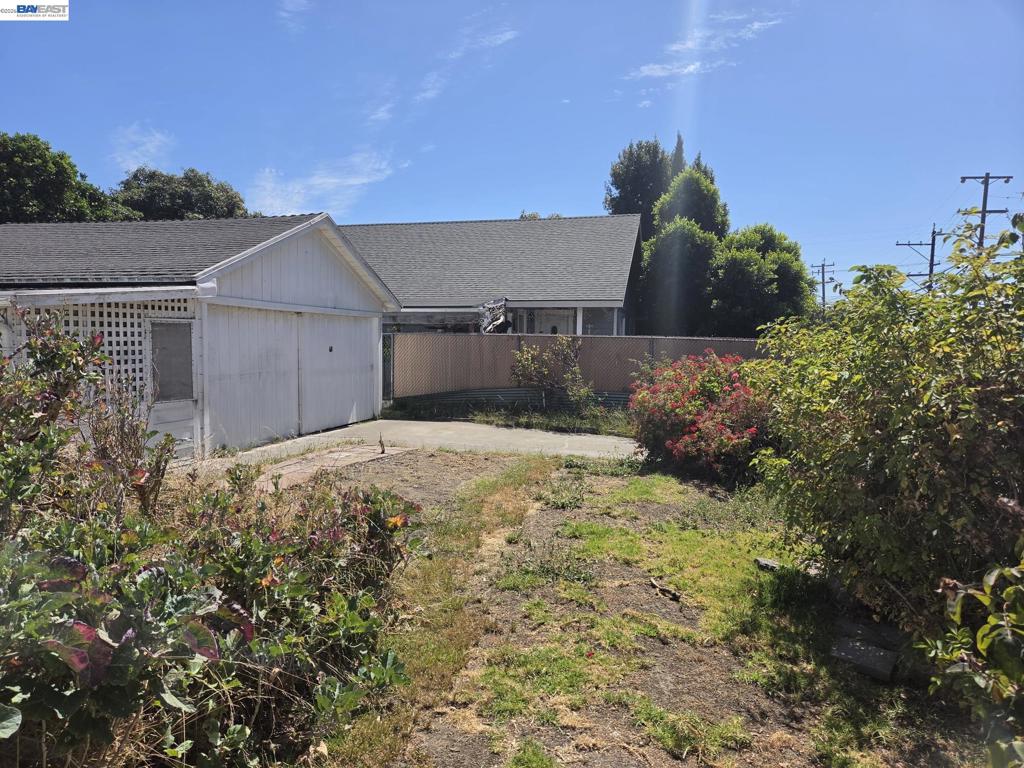 9601 D St Property Photo 13