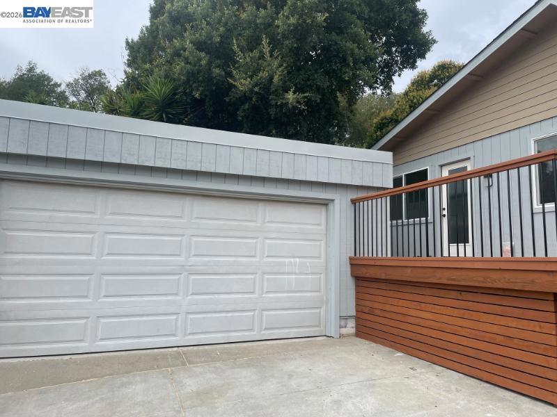 114 Baxter St Property Photo 2