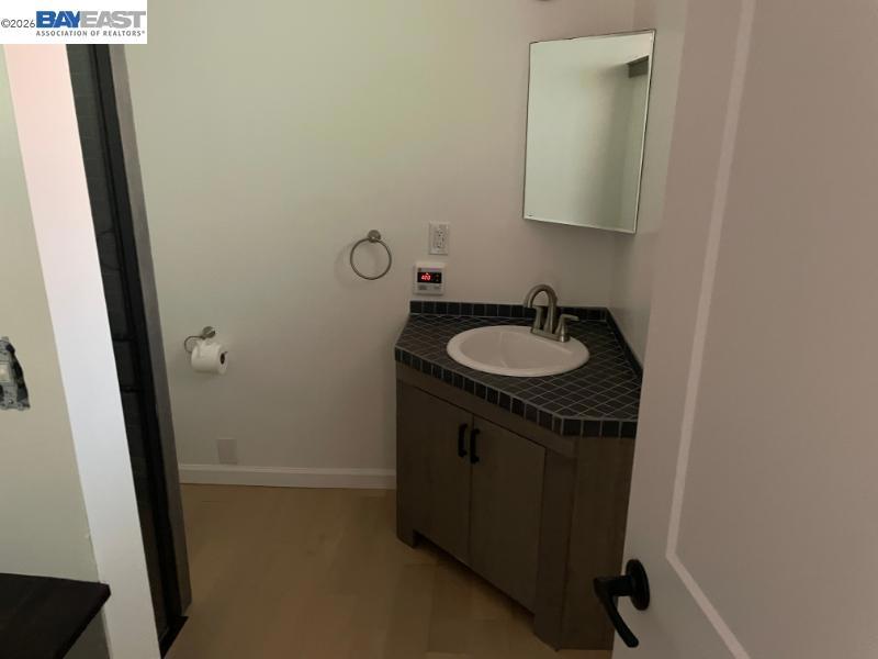 114 Baxter St Property Photo 7