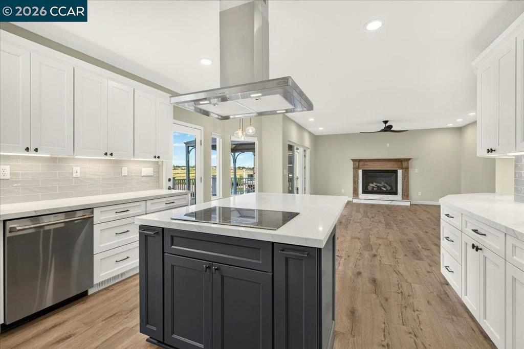4880 Discovery Pt Property Photo 44