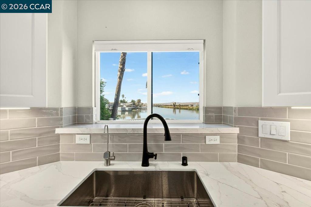 4880 Discovery Pt Property Photo 47