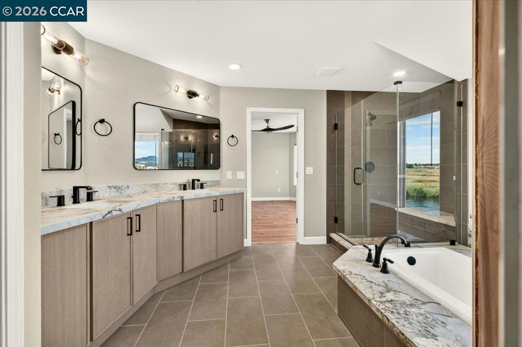 4880 Discovery Pt Property Photo 54