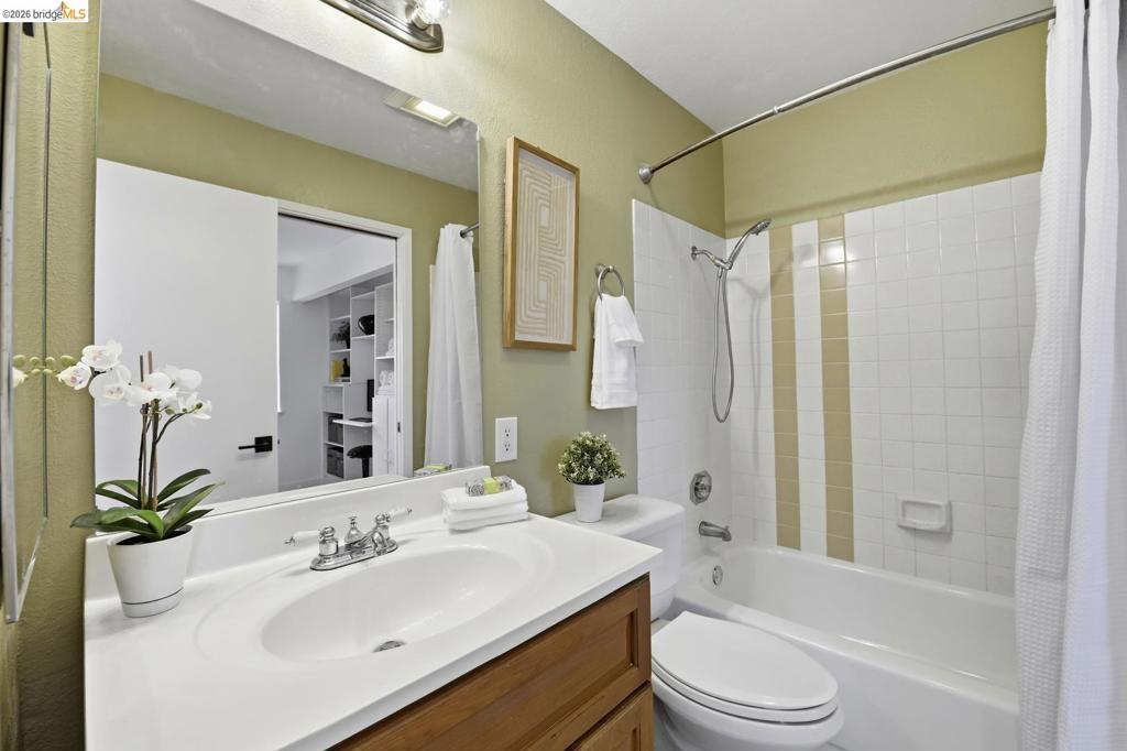 9729 Elmview Dr Property Photo 28
