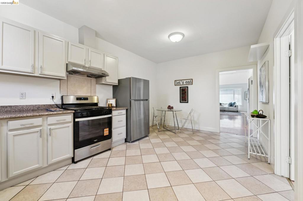 220 Marina Way Property Photo 12