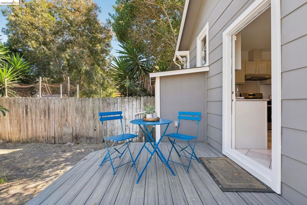 220 Marina Way Property Photo 27