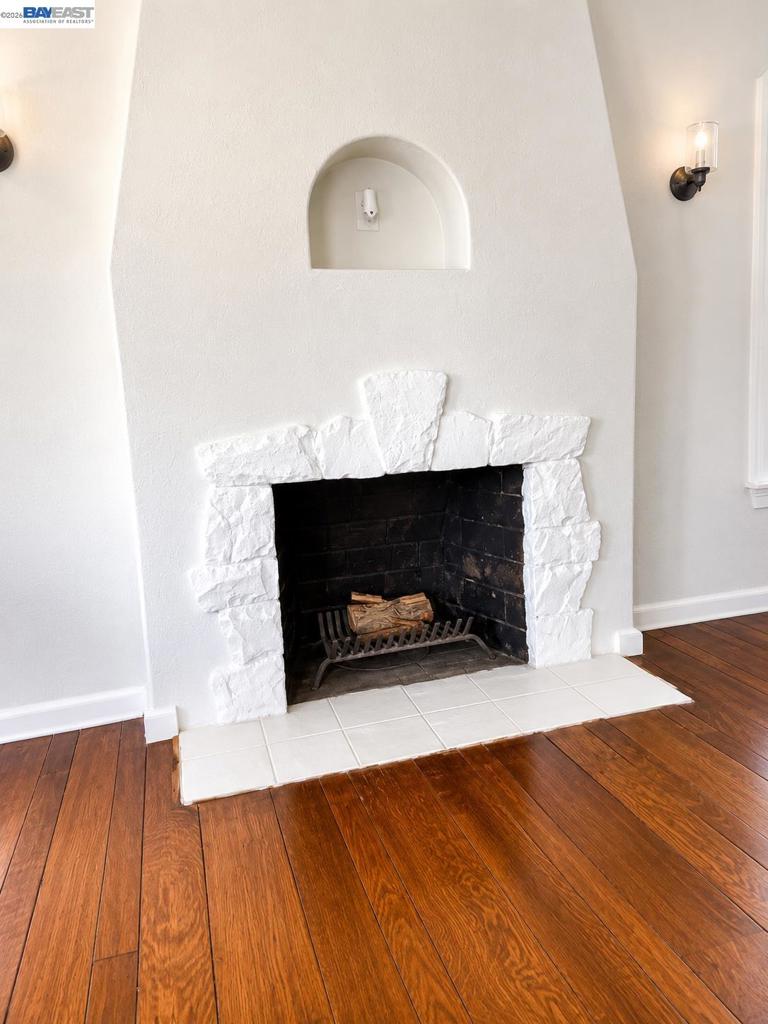 2830 69th Property Photo 5