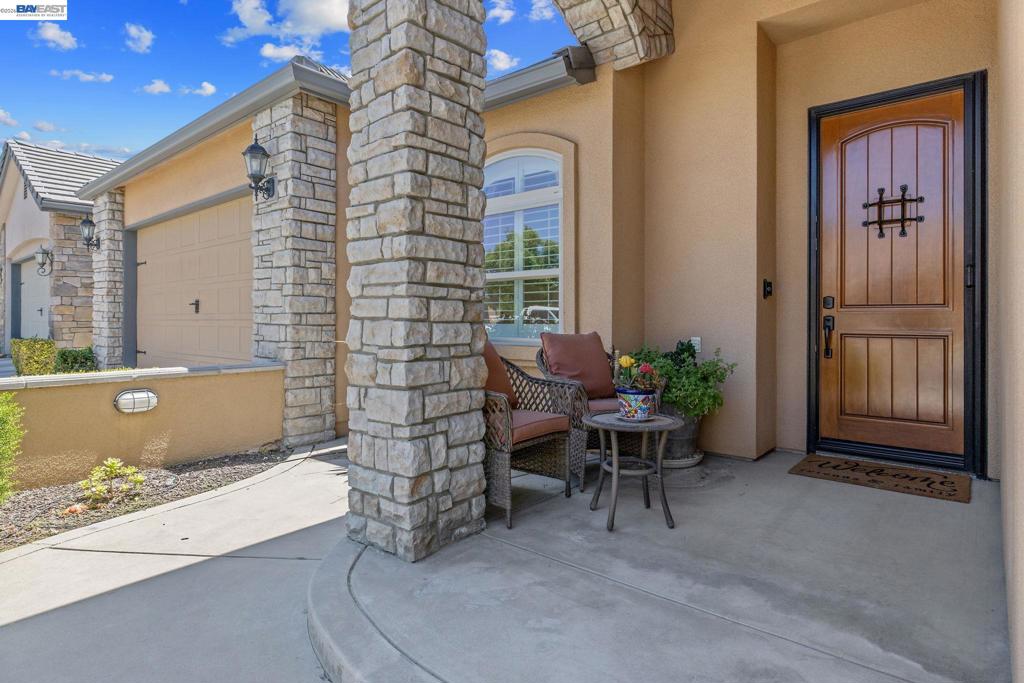 41142784 Property Photo 2