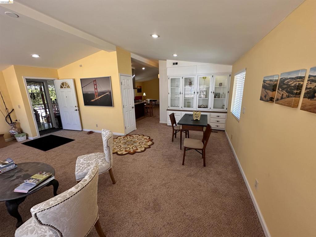 132 Phyllis Court Property Photo 11