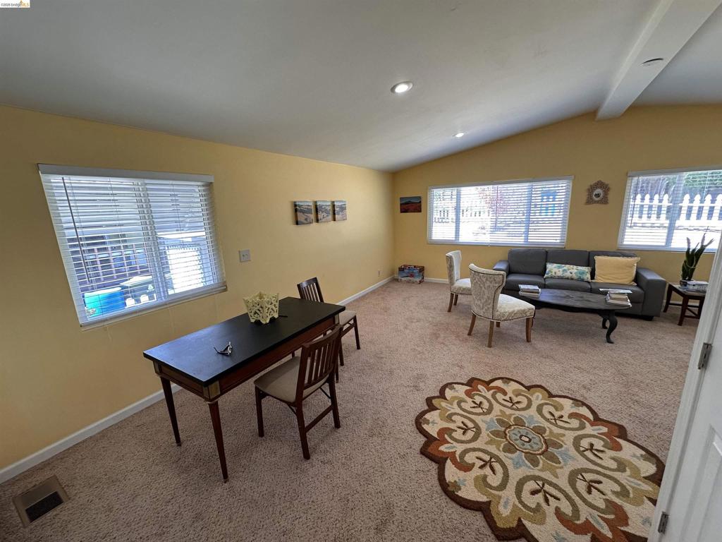 132 Phyllis Court Property Photo 12