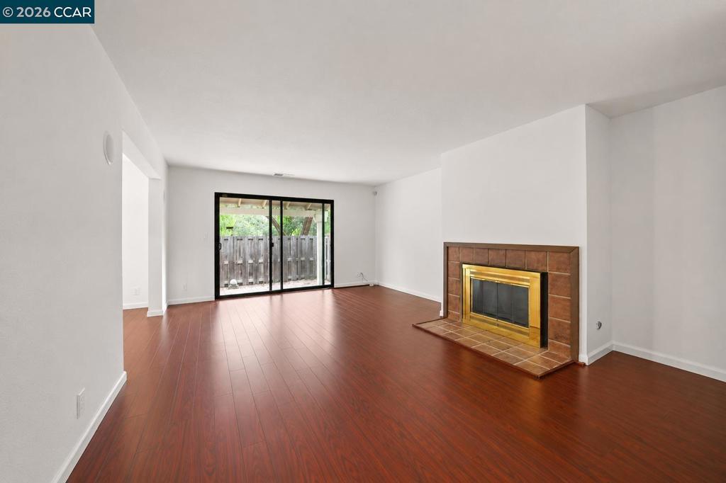 151 Terrace Ct Property Photo 5