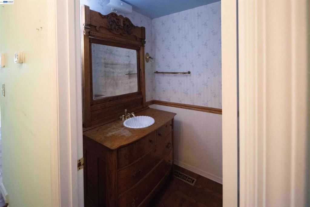 11278 Betlen Dr Property Photo 23