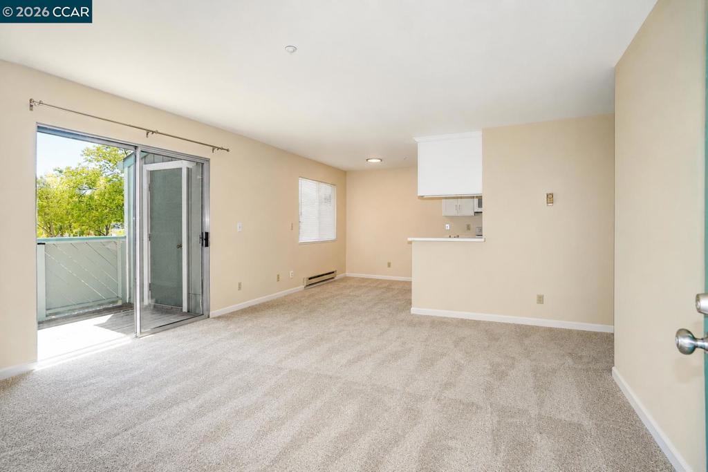 3670 Silver Oaks Way Property Photo 12