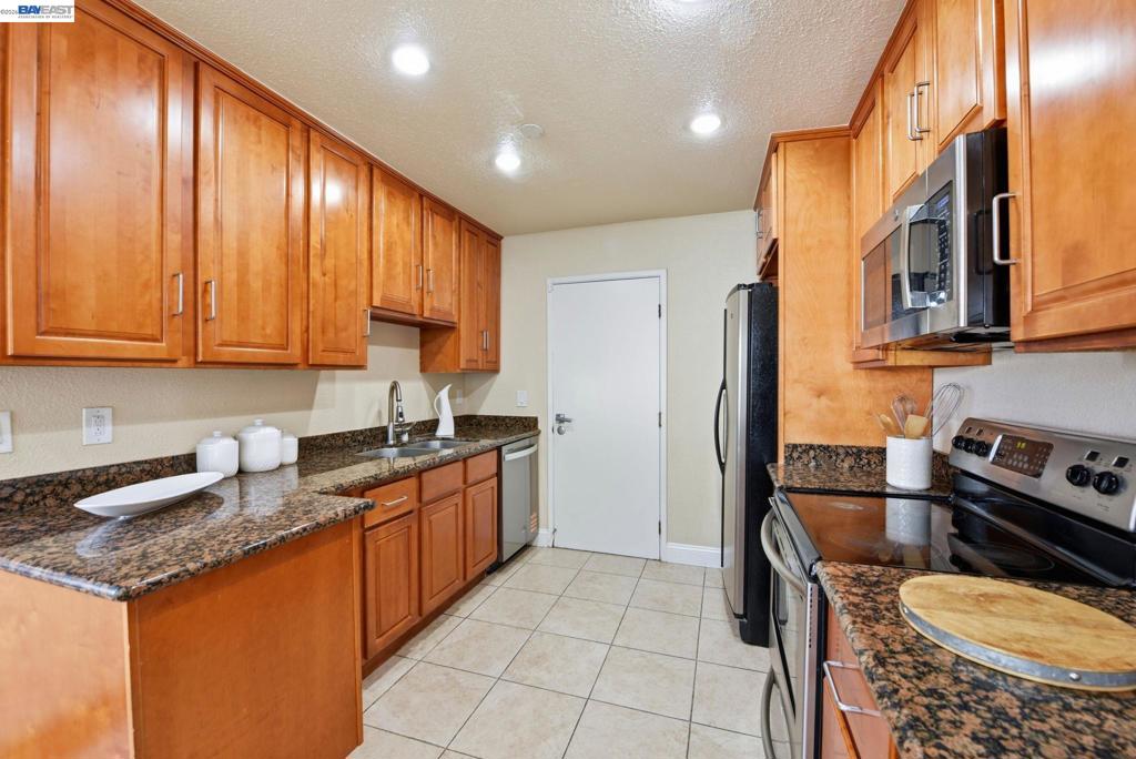 33253 Lake Pyramid St Property Photo 7