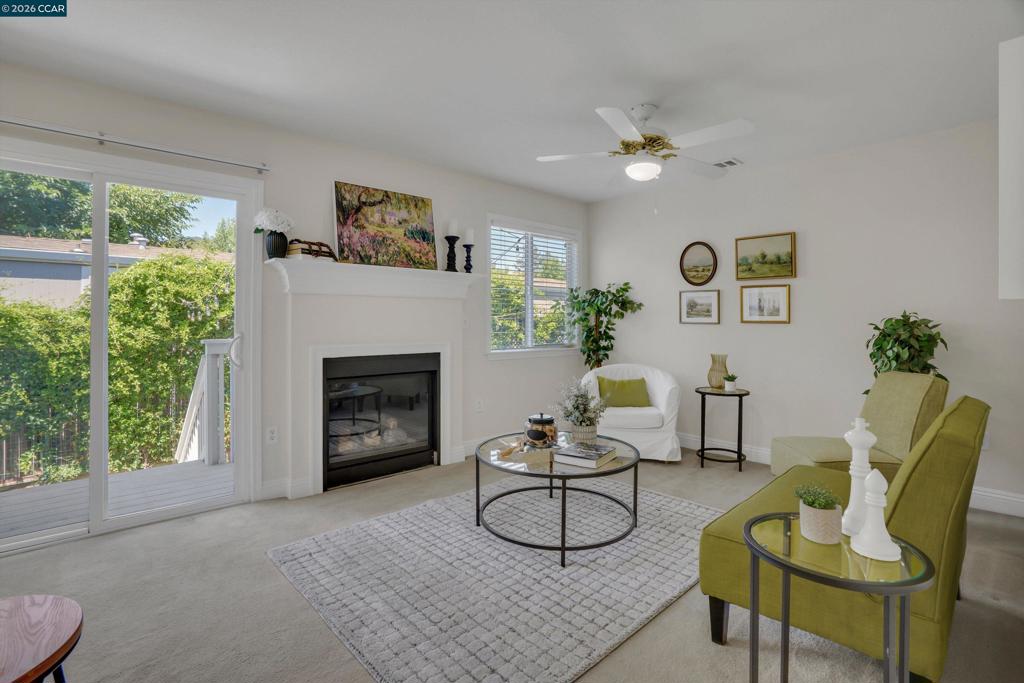 3190 Castro St Property Photo 10