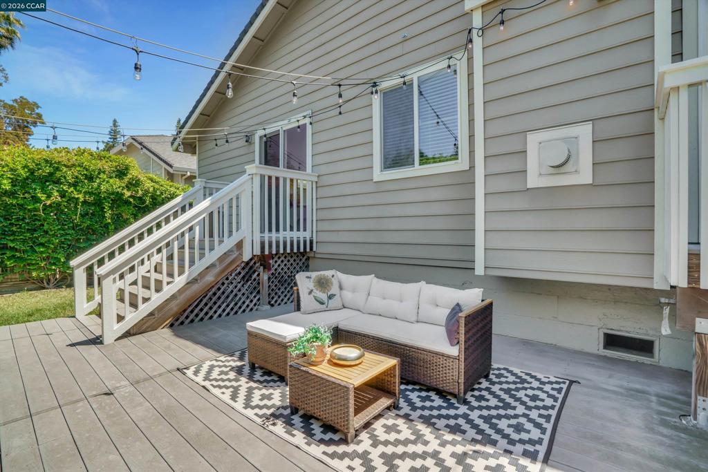 3190 Castro St Property Photo 27