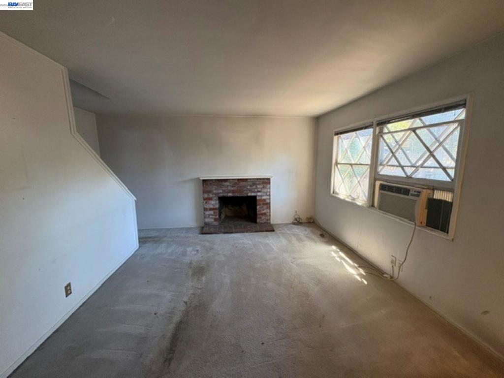 4131 Chaucer Drive Property Photo 10