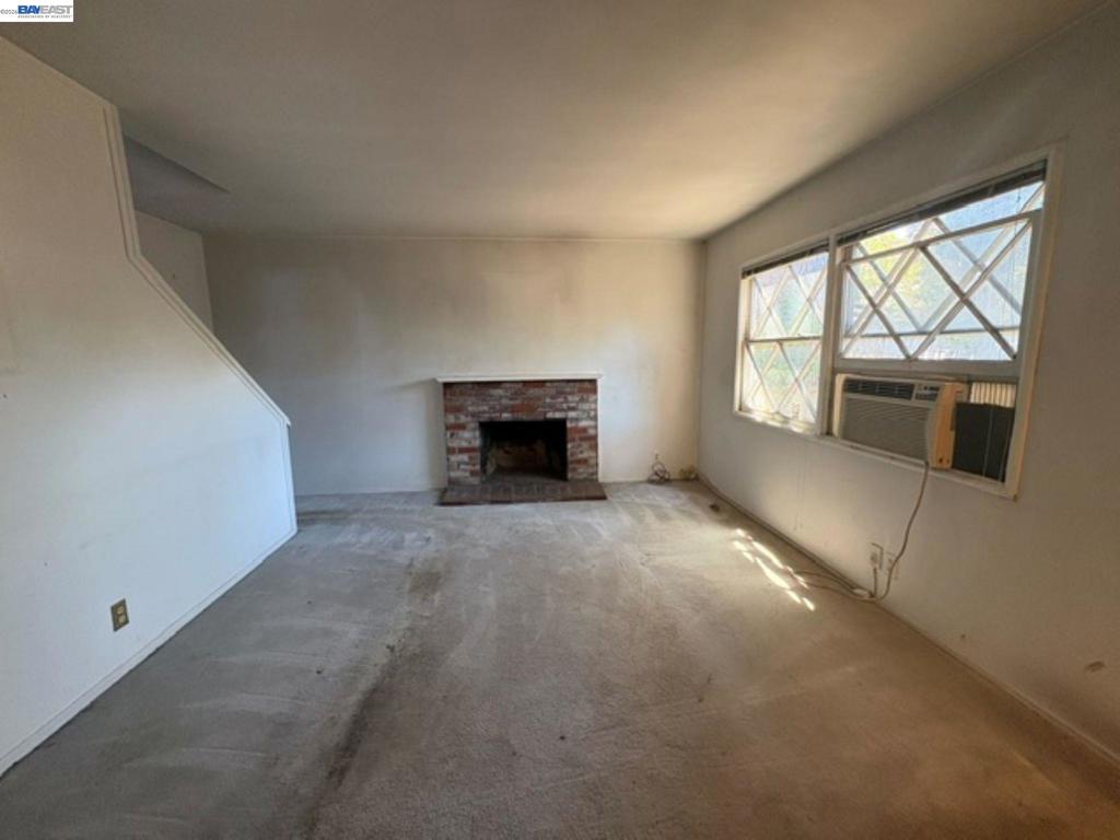 4131 Chaucer Drive Property Photo 11
