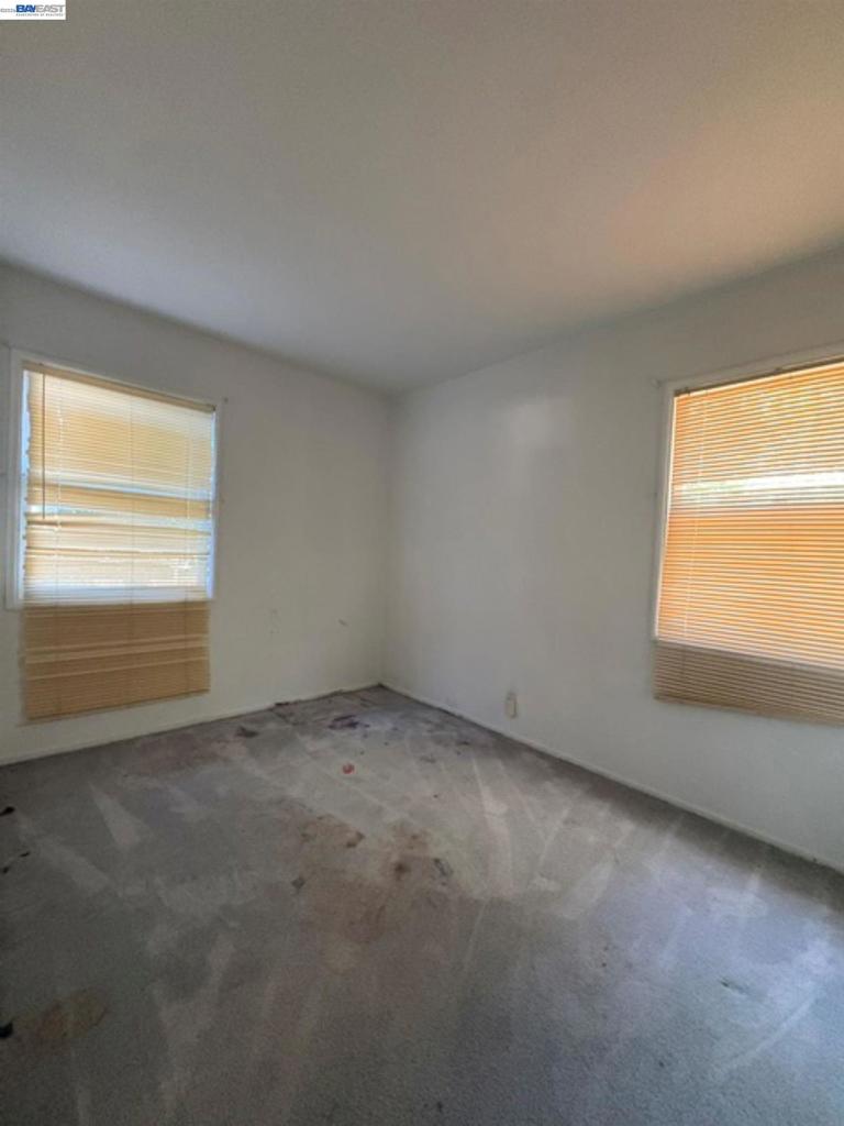4131 Chaucer Drive Property Photo 16
