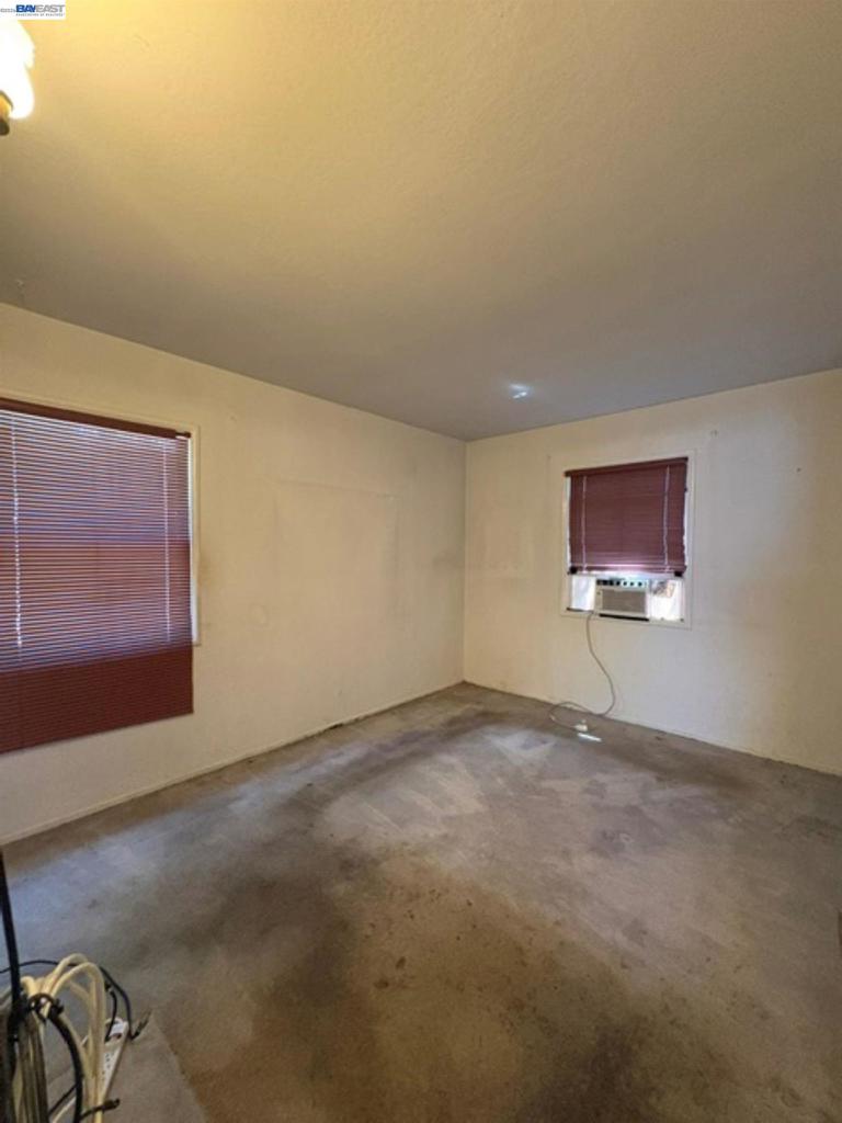 4131 Chaucer Drive Property Photo 19