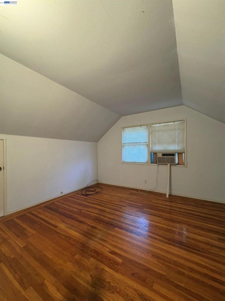4131 Chaucer Drive Property Photo 28
