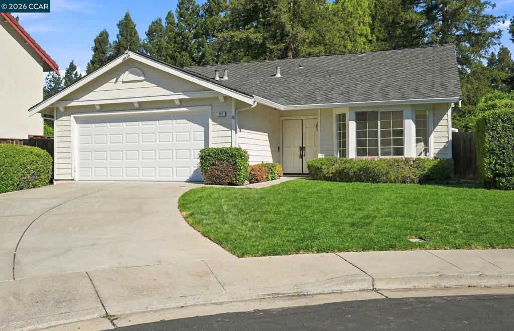 147 Summerset Court Property Photo 4