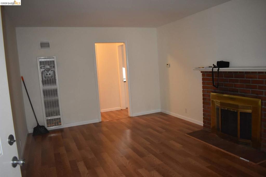 915 Sherman Oaks Dr Property Photo 11